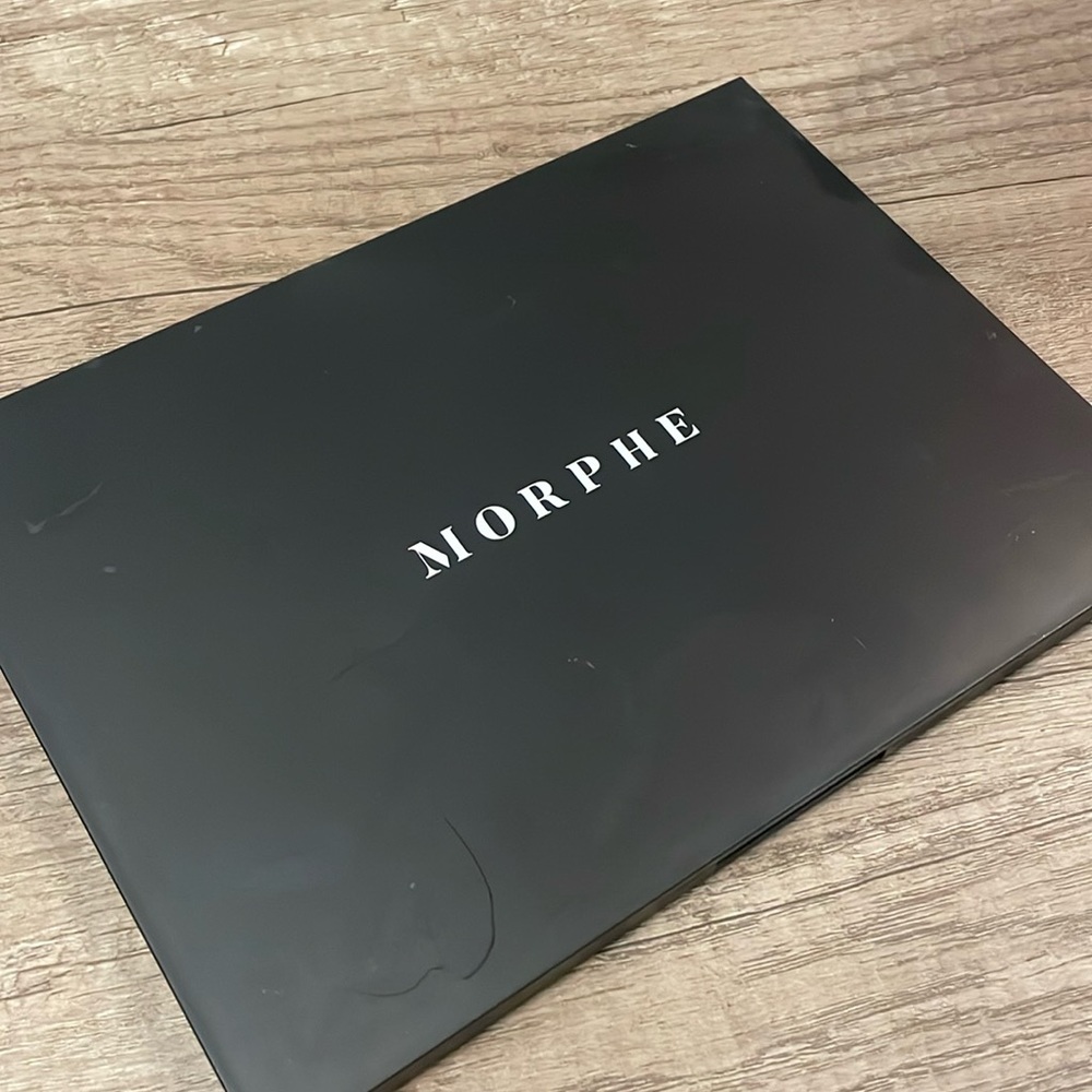 Morphe Cosmetics 35V Eyeshadow Makeup Palette